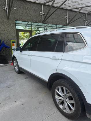 VOLKSWAGEN TIGUAN 1.4 250 TSI TOTAL FLEX ALLSPACE COMFORTLINE TIPTRONIC